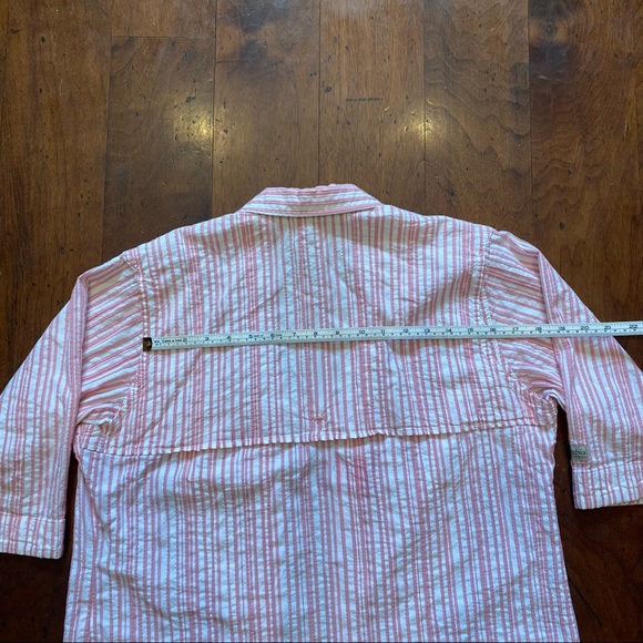 Columbia Women’s, 3/4 Sleeve Button Down Collared Shirt White and Pink Striped - Picture 6 of 7